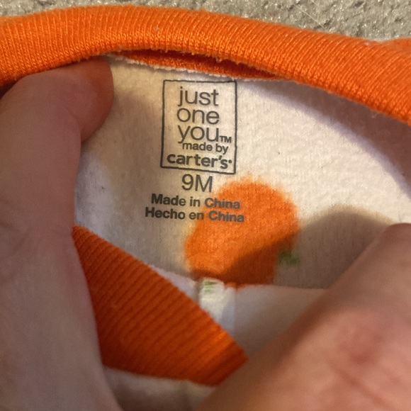 Carter’s Infant Size 9 Months Halloween Pumpkin Footie Sleeper - Picture 3 of 10